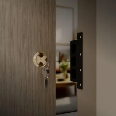 3 Dead Bolt With Key and Knob | Ozone