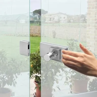 Strike Box for offset Glass to Glass Application